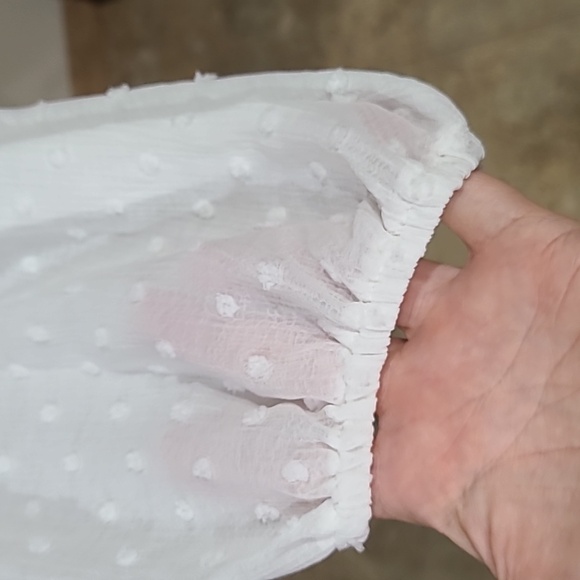 NWT Riley & Rae White Blouse - Picture 4 of 12